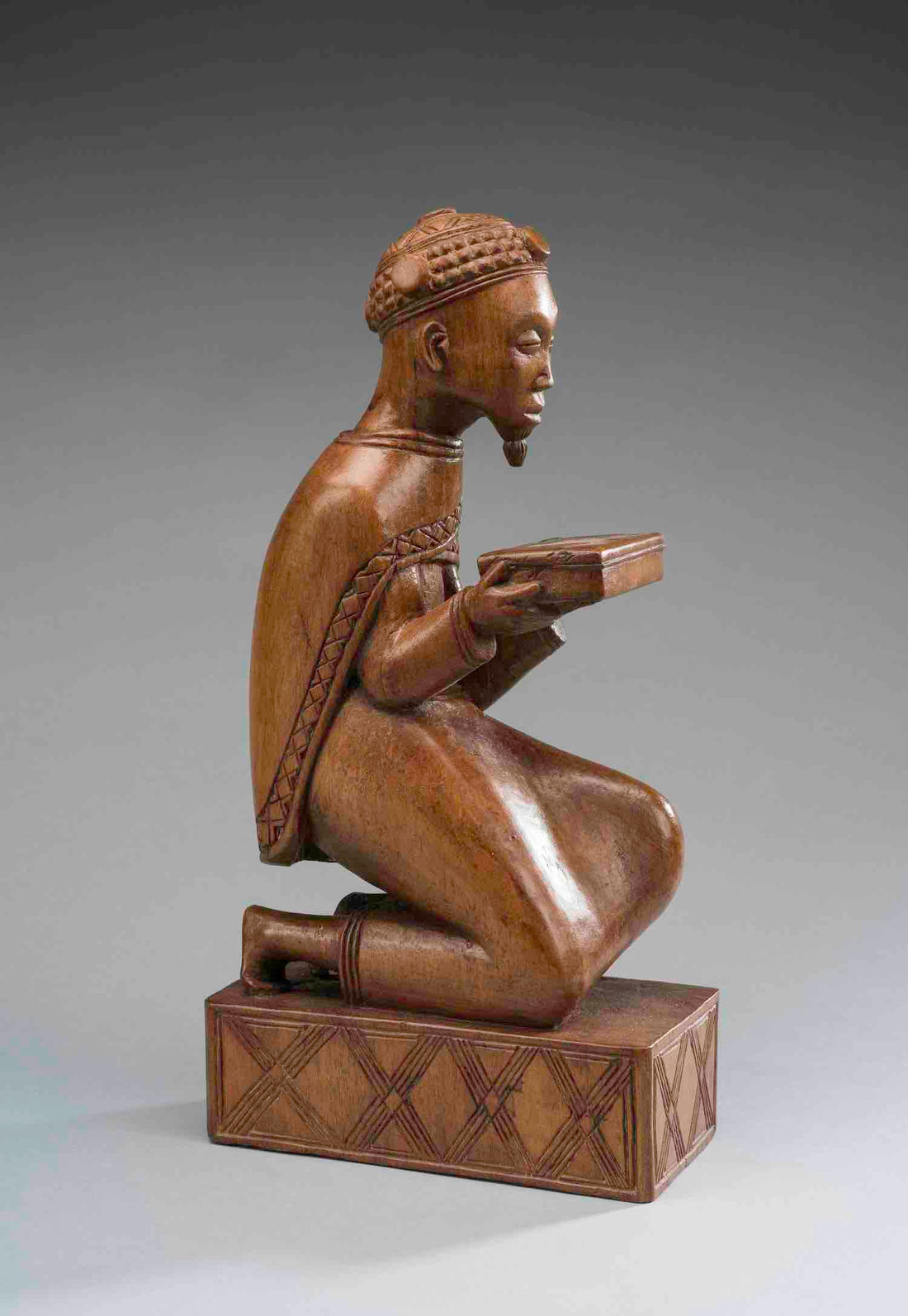 Mashitolo mwata Zola, Sculpture of the “Wise Man,” 1943 Collection MRAC Tervuren (EO.1948.20.221)